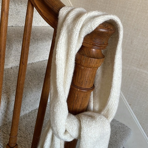 American Eagle Fair Isle Snowflake Knit Winter Scarf - Picture 3 of 7